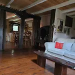 Cozy House In Luena, 75 M² With Mountain View Hébergement de vacances Cuena