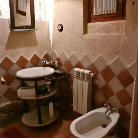 Vakantiehuis Cozy House In Luena, 75 M² With Mountain View Cuena