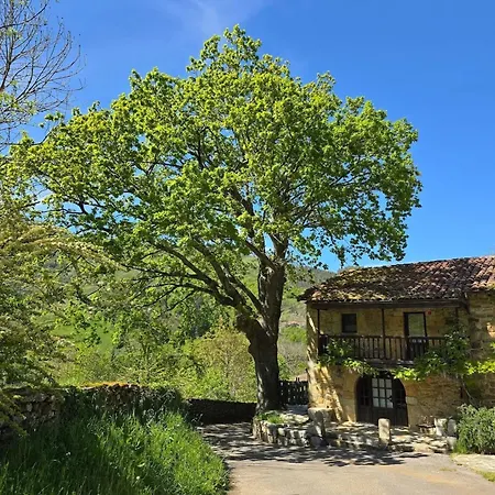 Cozy House In Luena, 75 M² With Mountain View *