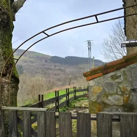 Cozy House In Luena, 75 M² With Mountain View