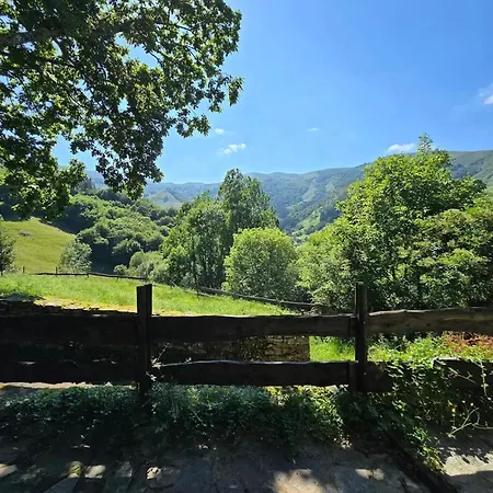 Vakantiehuis Cozy House In Luena, 75 M² With Mountain View *