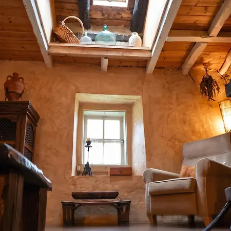 Cozy House In Luena, 75 M² With Mountain View Cuena