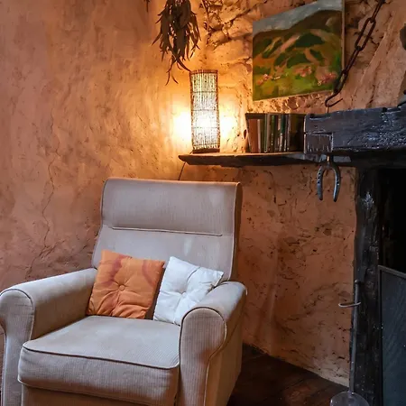 Cozy House In Luena, 75 M² With Mountain View Vakantiehuis *
