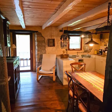 Vakantiehuis Cozy House In Luena, 75 M² With Mountain View *