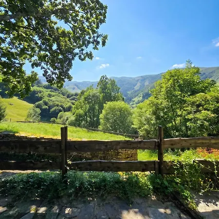 Vakantiehuis Cozy House In Luena, 75 M² With Mountain View *