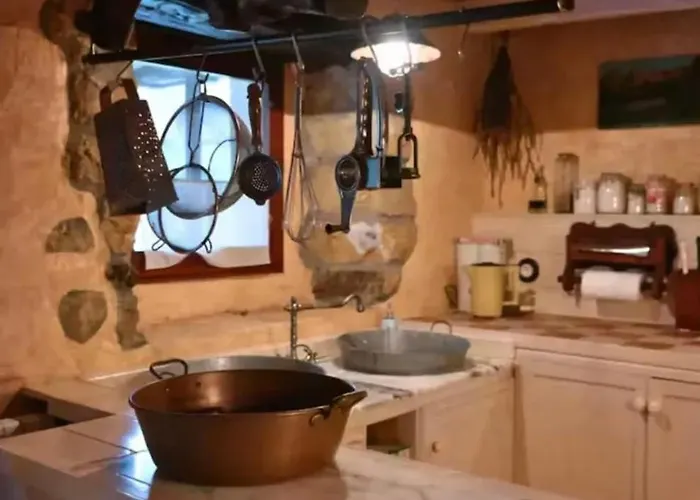 別荘 Cozy House In Luena, 75 M² With Mountain View Cuena