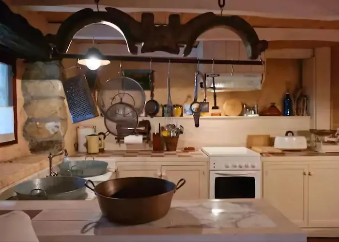 Cozy House In Luena, 75 M² With Mountain View Cuena