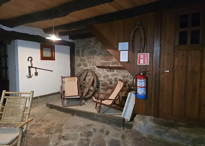 別荘 Cozy House In Luena, 75 M² With Mountain View Cuena