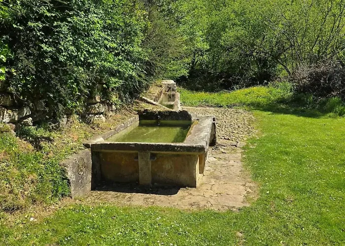 別荘 Cozy House In Luena, 75 M² With Mountain View