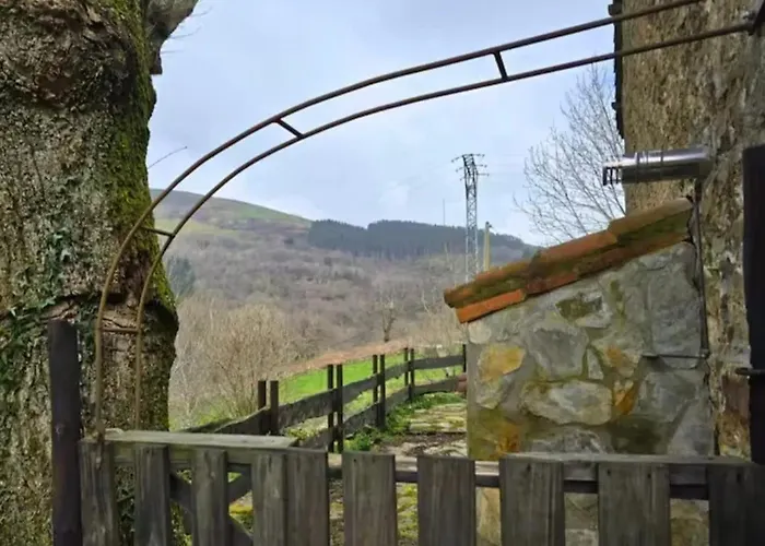 Cozy House In Luena, 75 M² With Mountain View